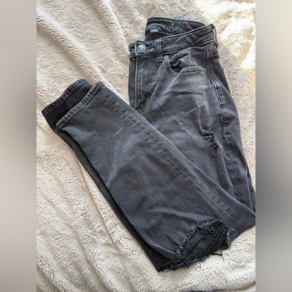 American eagle mom jeans